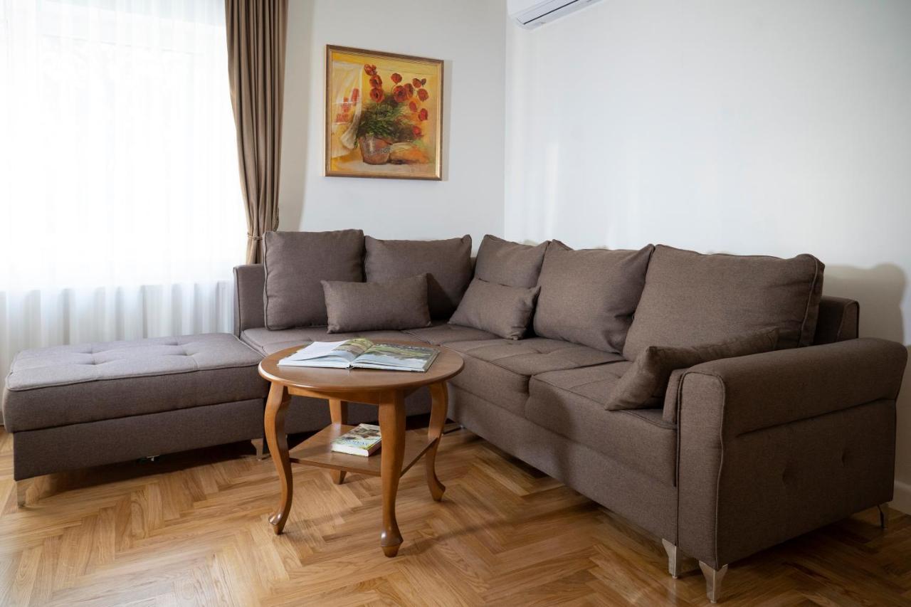 Villa Acacia Каунас Екстериор снимка