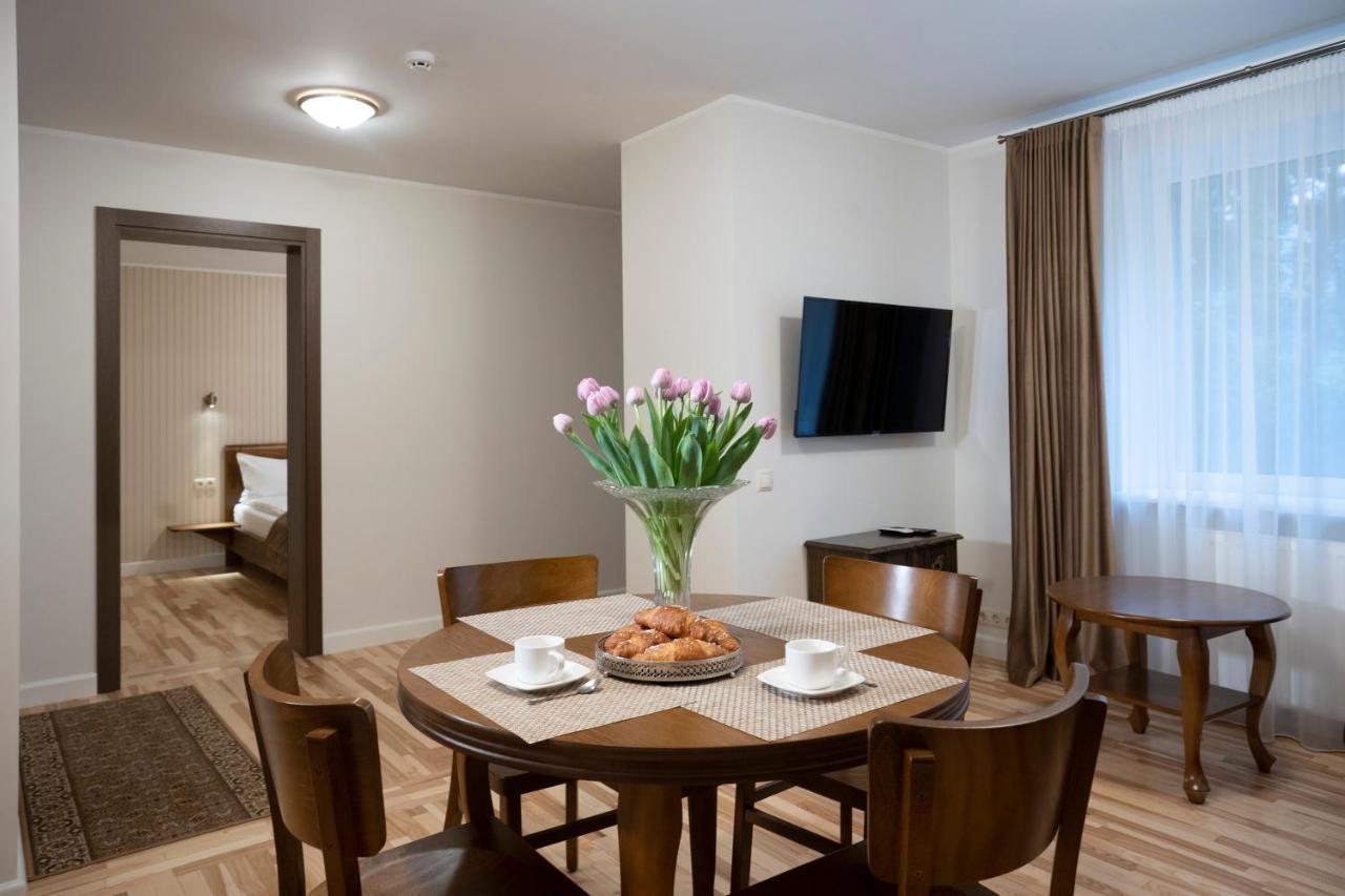 Villa Acacia Каунас Екстериор снимка