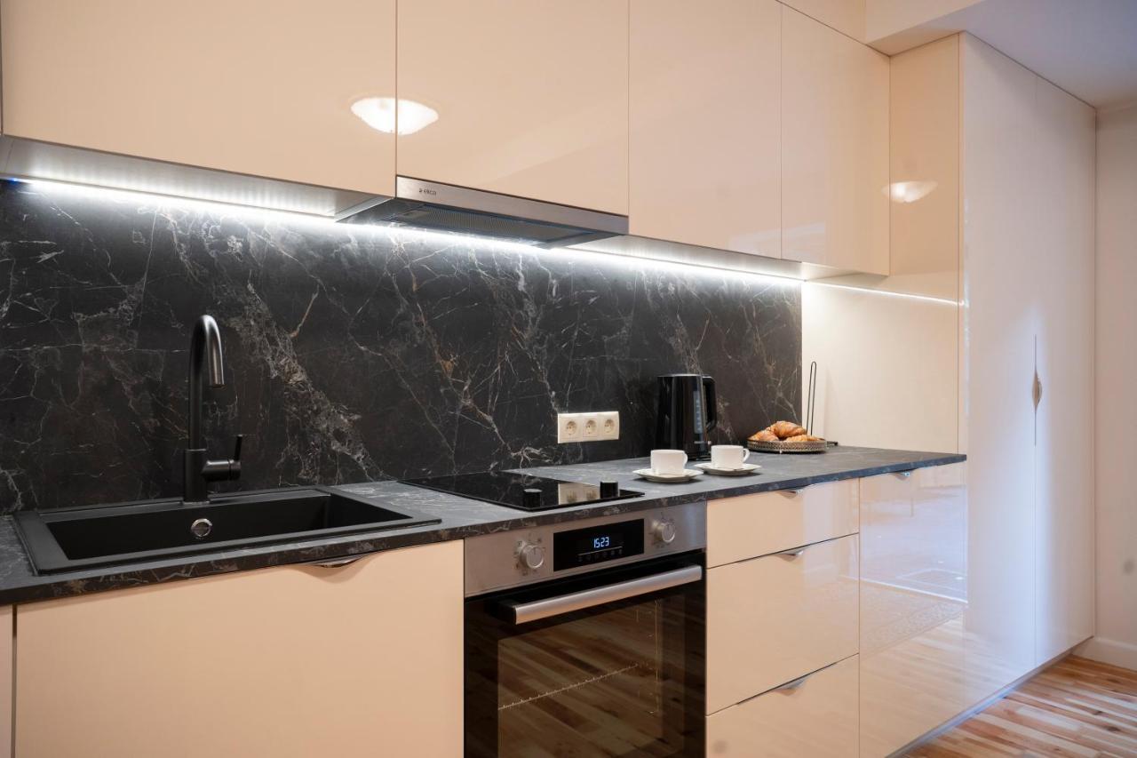 Villa Acacia Каунас Екстериор снимка