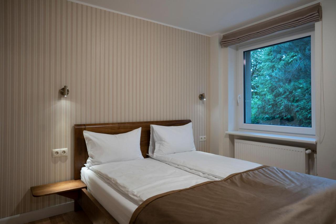 Villa Acacia Каунас Екстериор снимка