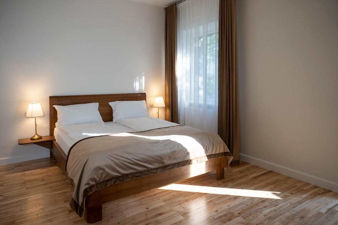 Villa Acacia Каунас Екстериор снимка