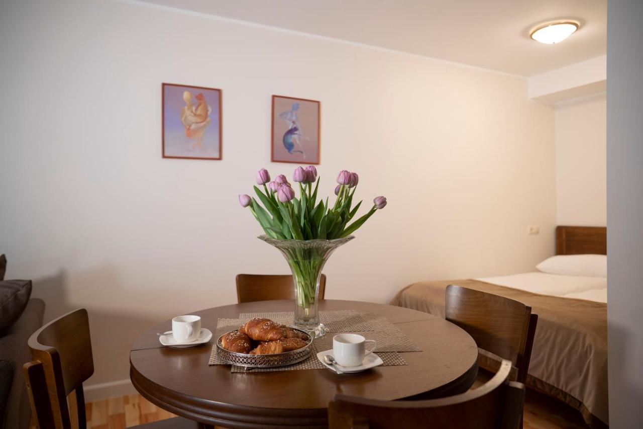 Villa Acacia Каунас Екстериор снимка