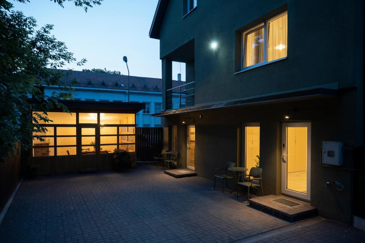 Villa Acacia Каунас Екстериор снимка