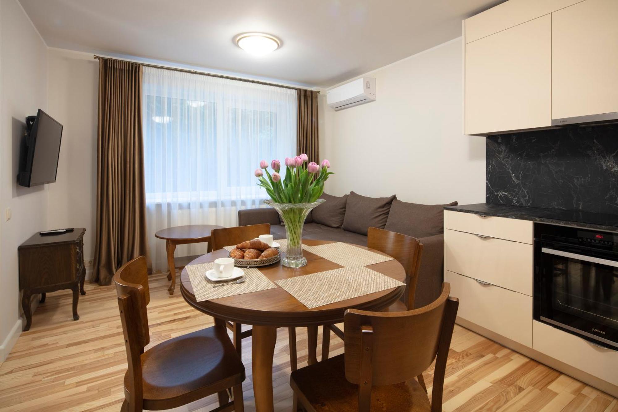 Villa Acacia Каунас Стая снимка